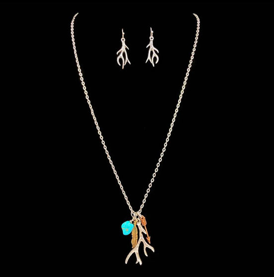 Deer Antler Feather Arrow Turquoise Chain Necklace