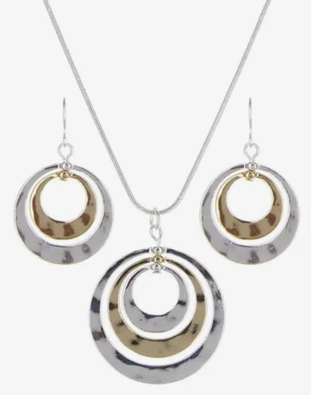 Silver & Gold 3-Layered Hammered Circle Pendant Set
