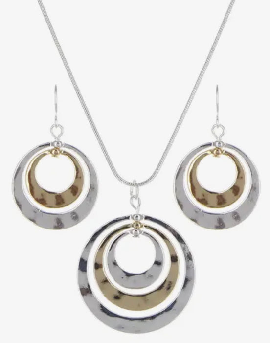 Silver & Gold 3-Layered Hammered Circle Pendant Set